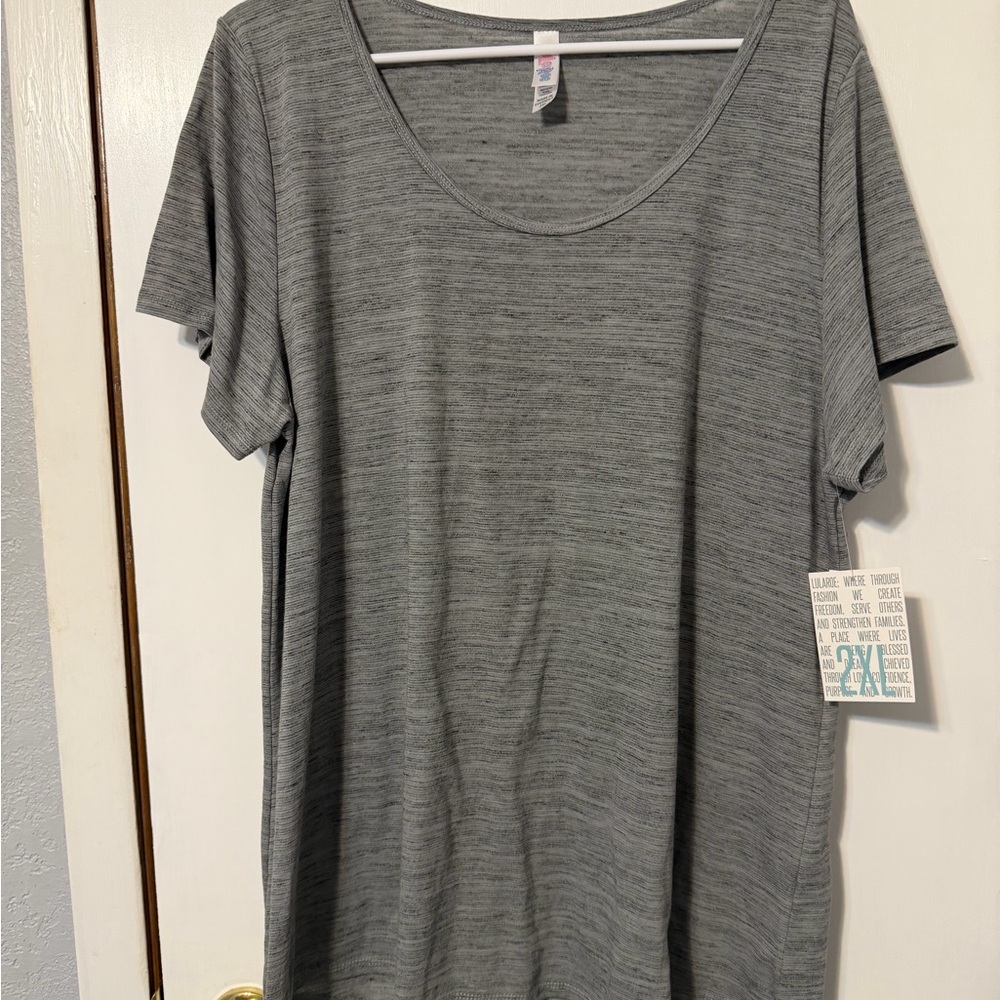 LuLaRoe Gray Short Sleeve Tee